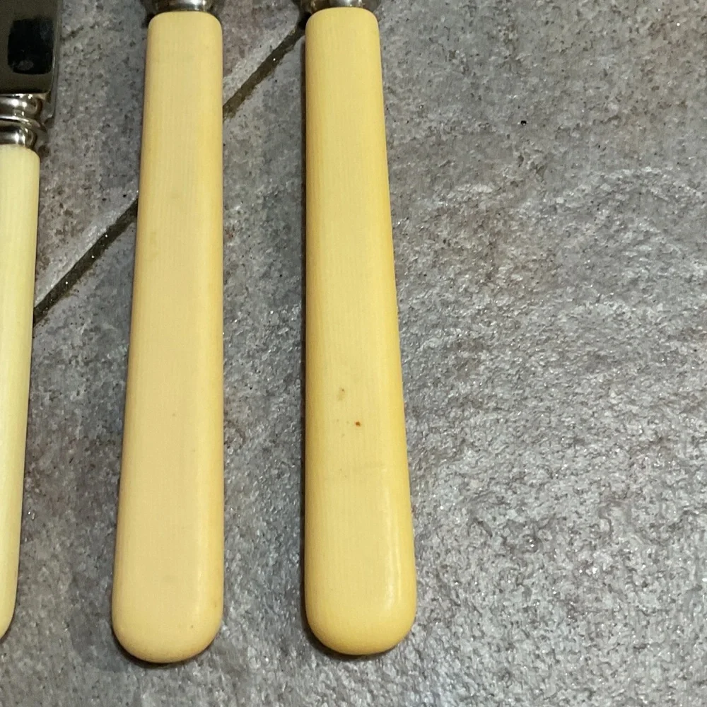 Vintage Cream and Yellow Cutlery Set